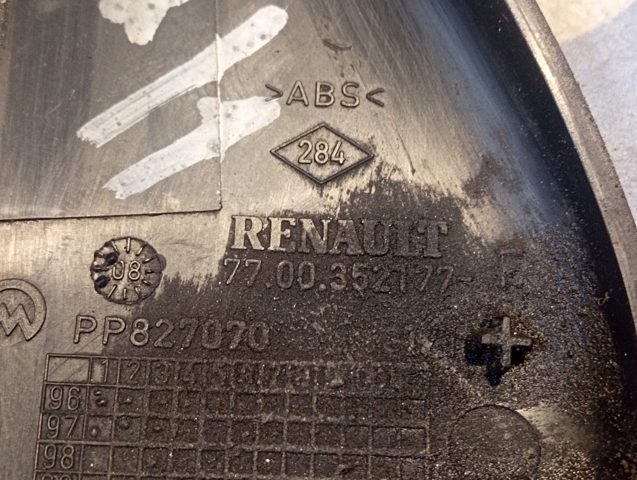 7700352177 RENAULT Накладка стойки кузова внешняя передняя левая купить в Кривой Рог