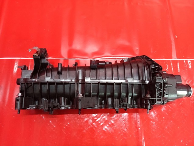 Впускной коллектор 7807991 BMW