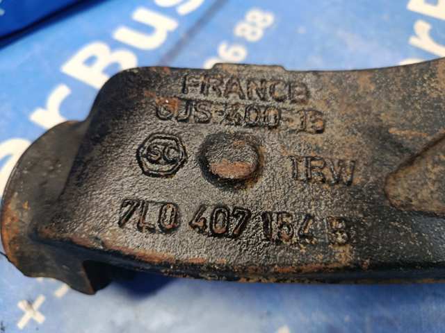 Передний нижний рычаг 7L0407152H VAG