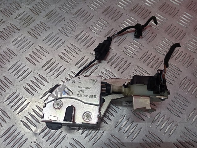 Замок задней двери 7L0827506E VAG