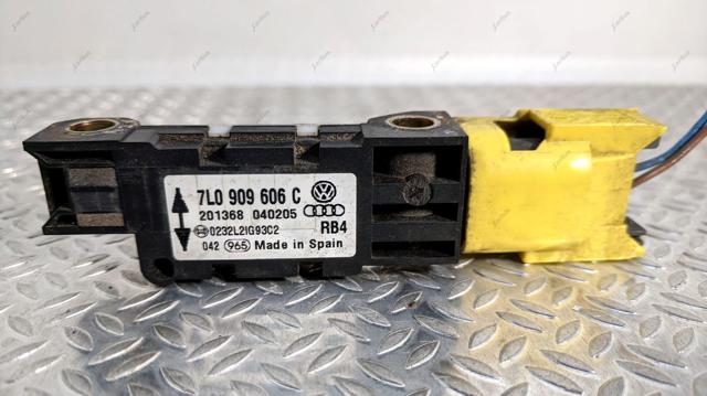 Датчик подушки безопасности 7L0909606C VAG