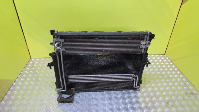 Радиатор охлаждения 7L6121253B VAG