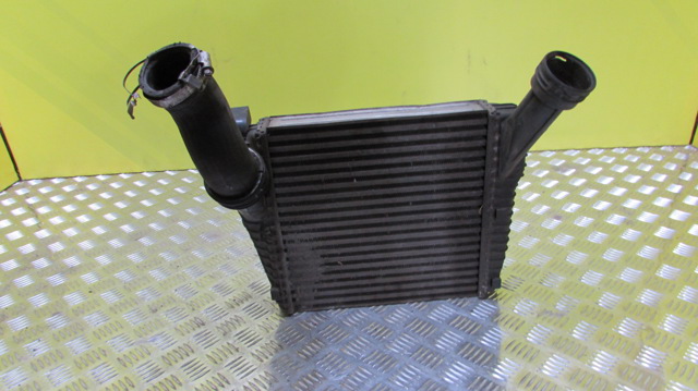Радиатор интеркуллера 7L6145804 VAG