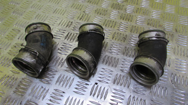 Патрубок интеркуллера 7L6145967B VAG
