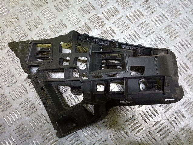 Кронштейн (крепление) переднего бампера правый touareg  рестайл (2007-2010) 7L6807178C