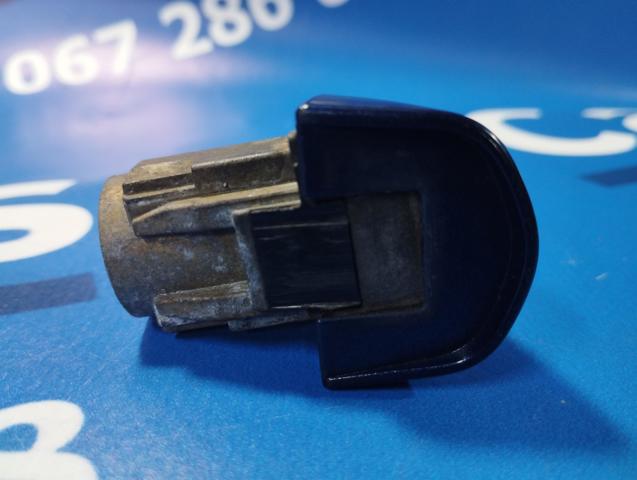 VAG 7L6837879GRU в наличии Запорожье