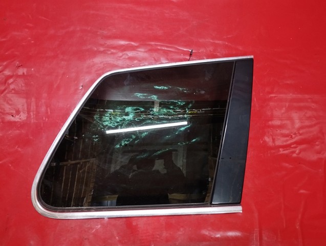 Стукло багажника, правое 7L6845298FS VAG