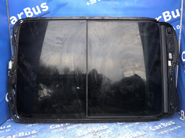 Стекло крыши 7L6877055 VAG