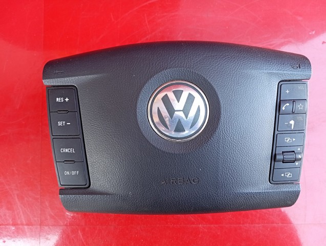 Подушка AIRBAG водительская 7L6880201EC VAG