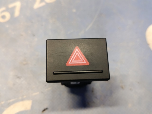 Кнопка аварийной сигнализации 7L6953235A VAG