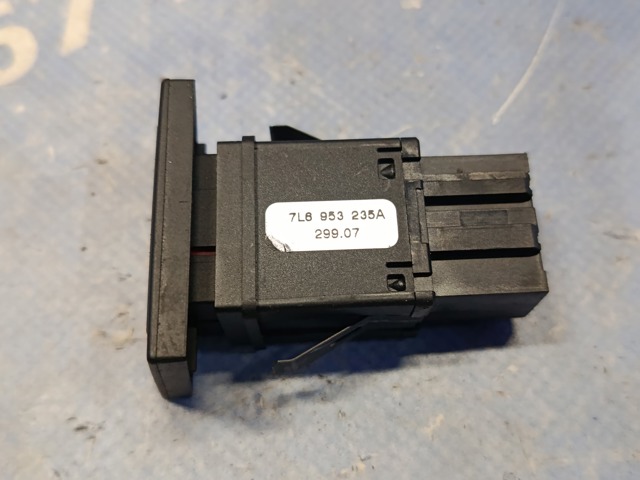 VAG 7L6953235A Кнопка включения аварийного сигнала в наличии Украина