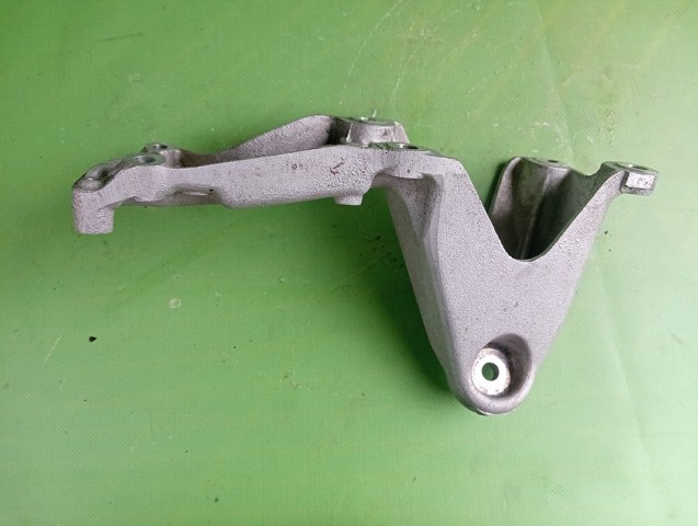 7P0199307 VAG Кронштейн подушки (опоры) двигателя левой купить в Черкассы