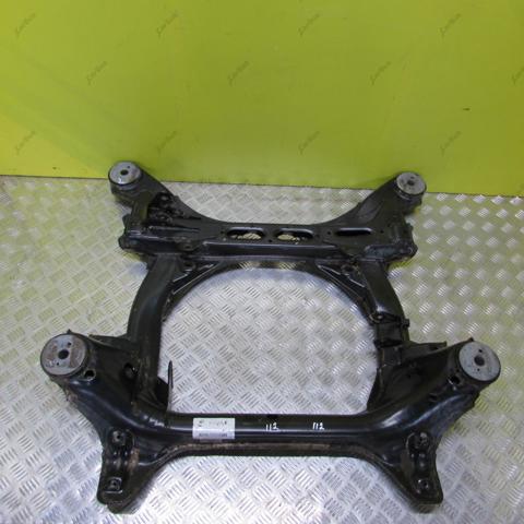 Поперечина передней подвески 7P0499030 VAG