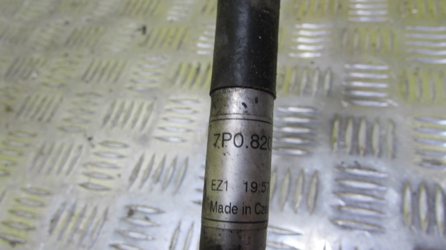 7P0820721D VAG Шланг кондиционера, от компрессора к радиатору купить в Житомир