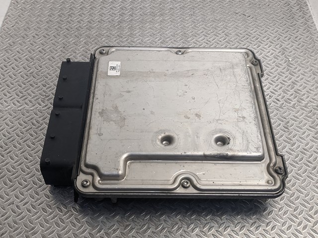 VAG 7P0907401B Модуль управления (ЭБУ) двигателем в наличии Житомир