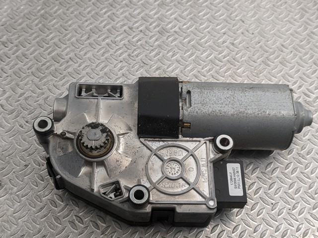 VAG 7P0959591 Мотор привода люка в наличии Житомир