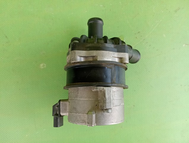 VAG 7P0965567 Помпа водяная (насос) охлаждения, дополнительный электрический в наличии Черновцы