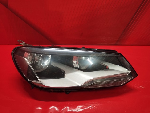 Фара правая 7P2941006 VAG