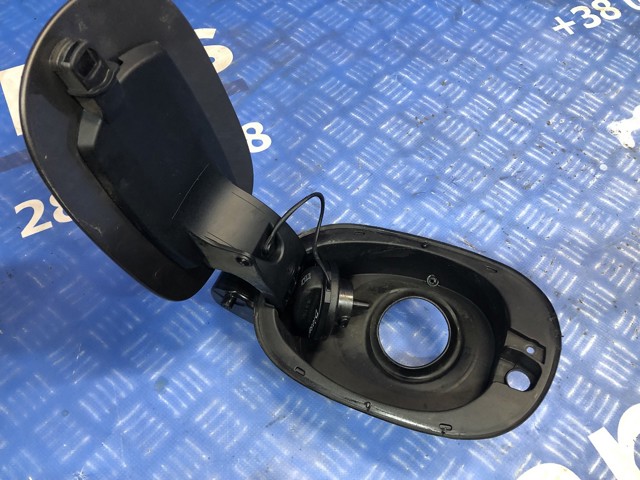 7P5809857 VAG Лючок бензобака купить в Винница