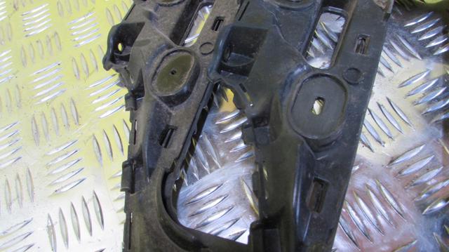 VAG 7P6807376B Кронштейн бампера заднего правый в наличии Украина