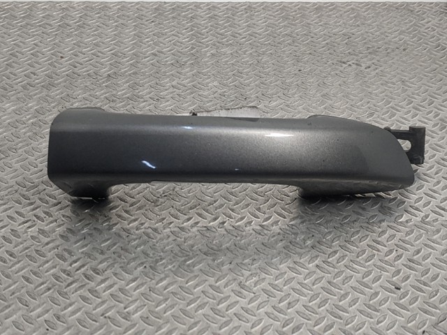 Наружная ручка водительской двери 7P6837205 VAG