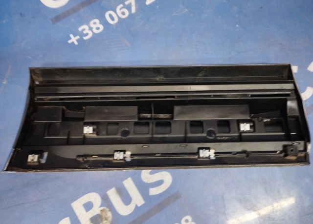 7P6854950 VAG Молдинг двери задней правой купить в Ужгород