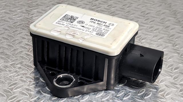 Датчик продольного ускорения 7P6907658 VAG