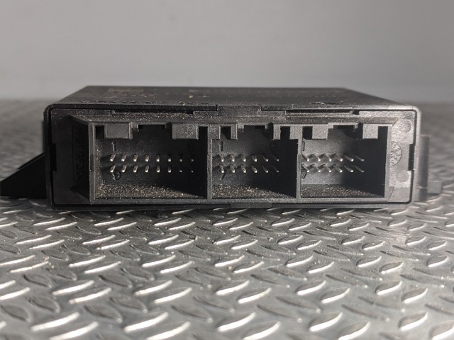 7P6919475C VAG Модуль управления парктроником купить в Ужгород