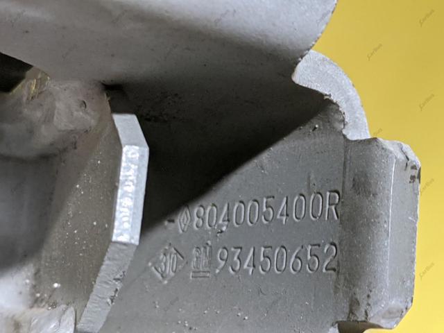 RENAULT 804207166R Петля двери передней в наличии Тернополь