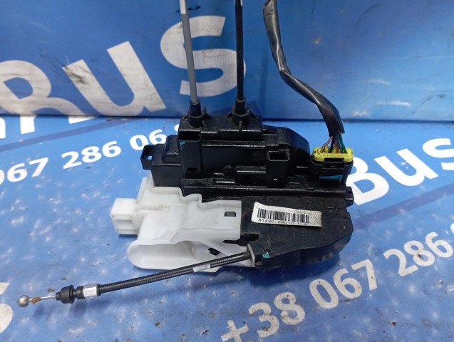Замок задней двери, правой 814202B010 HYUNDAI