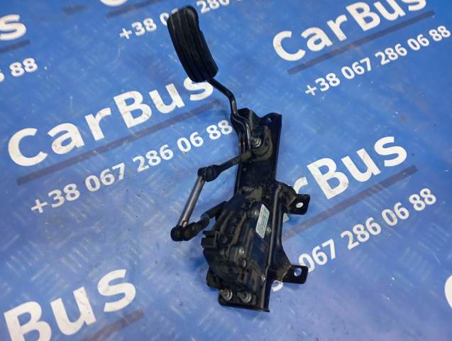 Датчик положения педали акселератора (газа) 8200008477 RENAULT