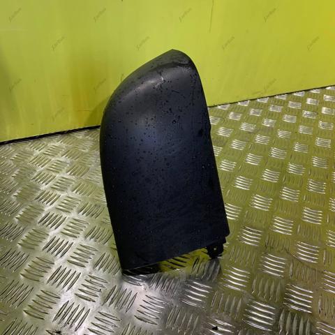 Облицовка фонаря заднего, правая 8200011484 RENAULT