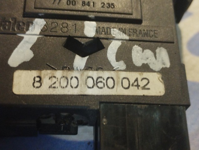 RENAULT 8200060042 Кнопка (регулятор) корректора фар в наличии Полтава
