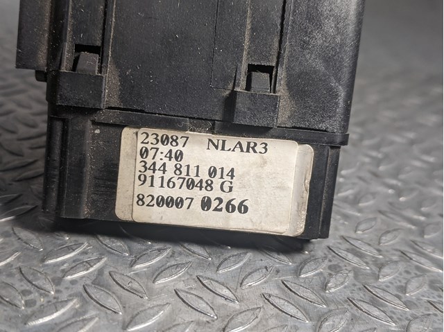 RENAULT 8200070266 Переключатель подрулевой левый в наличии Ровно