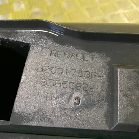 RENAULT 8200176384 Накладка стойки кузова внешняя задняя правая в наличии Полтава