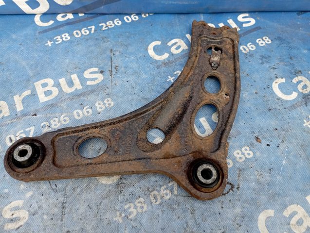 RENAULT 8200395007 Рычаг передней подвески нижний левый в наличии Николаев