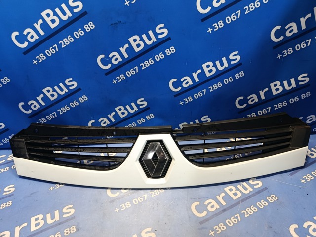 Облицовка радиатора 8200426365 RENAULT