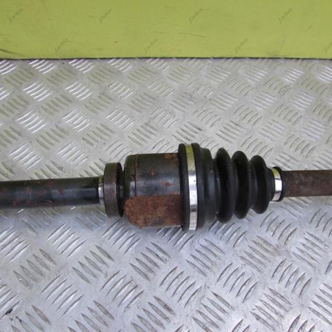 8200452268 RENAULT Полуось (привод) передняя правая купить в Павлоград