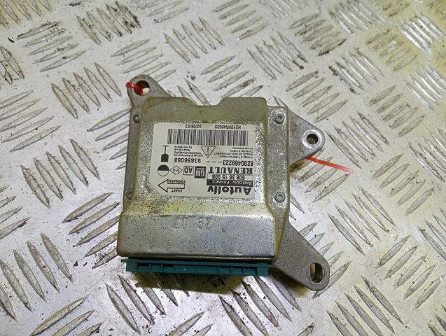 Модуль-процессор управления подушкой безопасности (ЭБУ AIRBAG) 8200469223 RENAULT