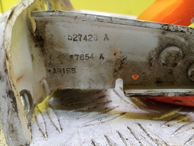 RENAULT 8200527428 Петля двери задней (распашной)  в наличии Харьков