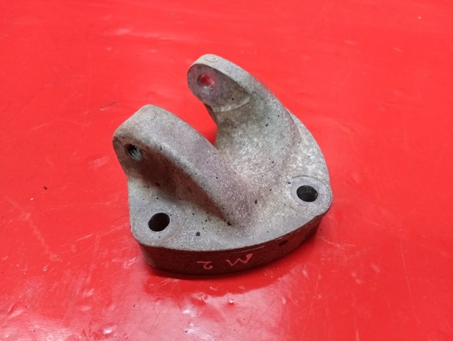 Кронштейн подушки (опоры) двигателя, задней 8200675217 RENAULT
