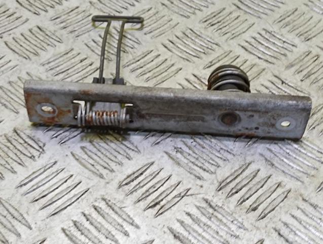 Замок крышки капота 8200677854 RENAULT