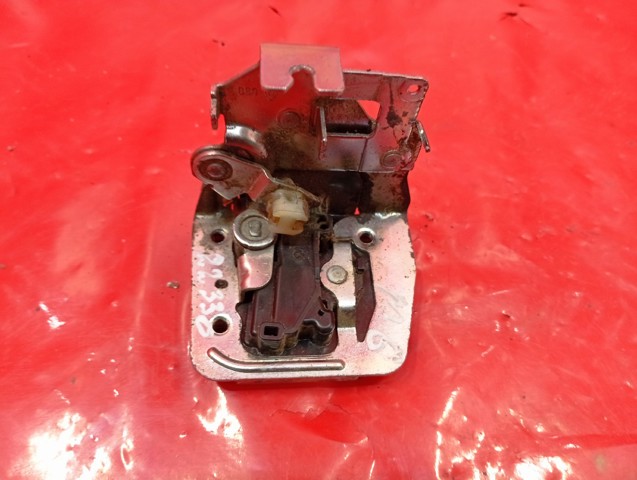 Замок двери боковой сдвижной левой 825030012R RENAULT