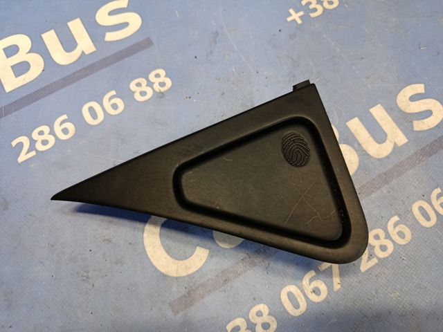 Ручка задней двери наружная, правая 826067946R RENAULT