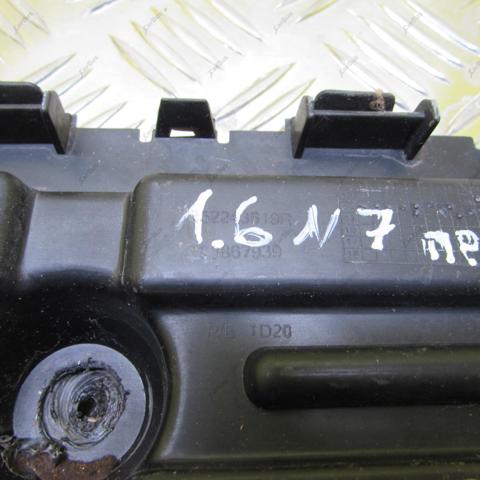 RENAULT 852243619R Кронштейн бампера заднего правый в наличии Николаев