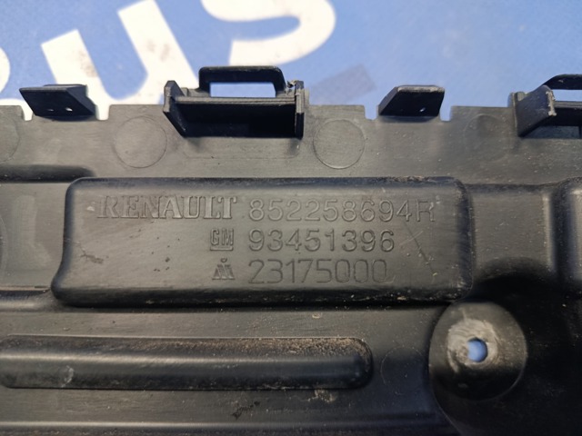 Крепление бамера левое 852259463R RENAULT