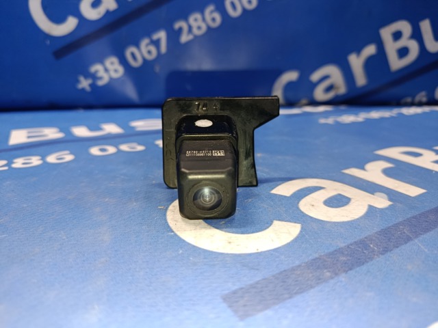 Камера заднего вида 8679048210 TOYOTA