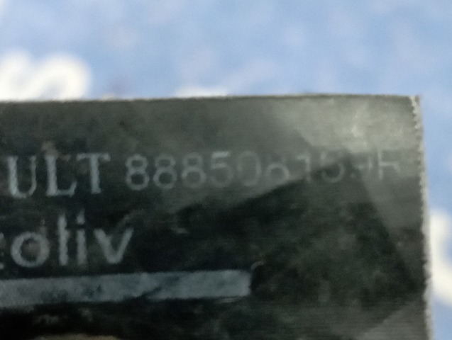 RENAULT 888508169R Ремень безопасности задний центральный в наличии Хмельницкий