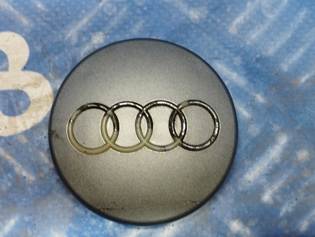 Колпаки на диски 8D0601170 VAG