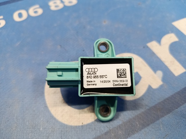 Датчик Эйрбэг передний 8K0955557C VAG